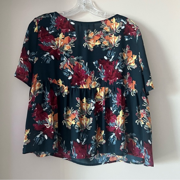 Paper Crown Blouse EUC - Picture 4 of 5